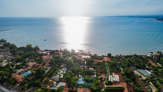 Can Garden Beach