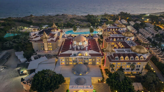 Side Star Resort